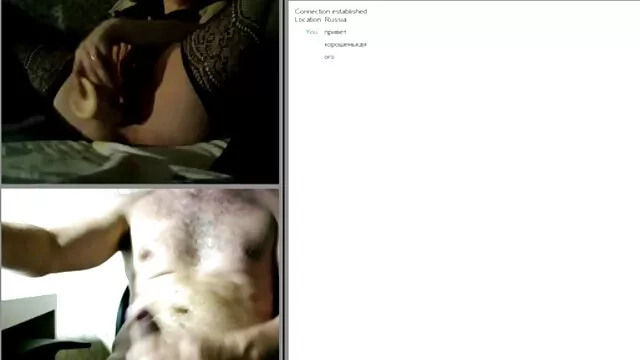 تحاول افلام سكس اخوات مترجم عربي ابنة شجاعة الإيقاع بمالك قضيب ساذج