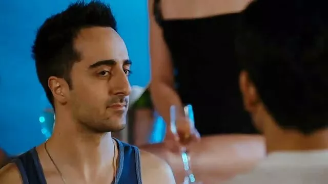 ربيب اللاعب يجعل CockService افلام سكس اخوات مترجم عربي أثناء اللعب!