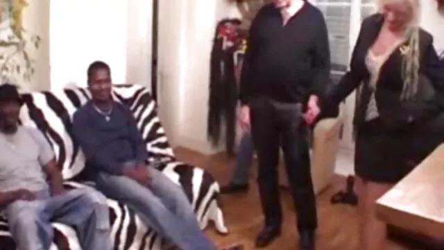 Dana Rims سكس اخوان مترجم & Fucks Stepbro تعتذر