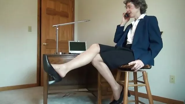 STEPMOM تحصل سكس جديد اخوات مترجم على ديك مراهقة جديد وتشاركه مع ابنتها