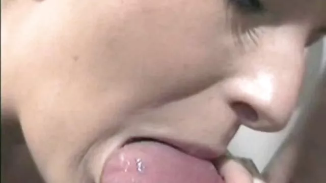 أفلام صالحة للزواج: هنا سكس اجنبى اخوات للحفلة