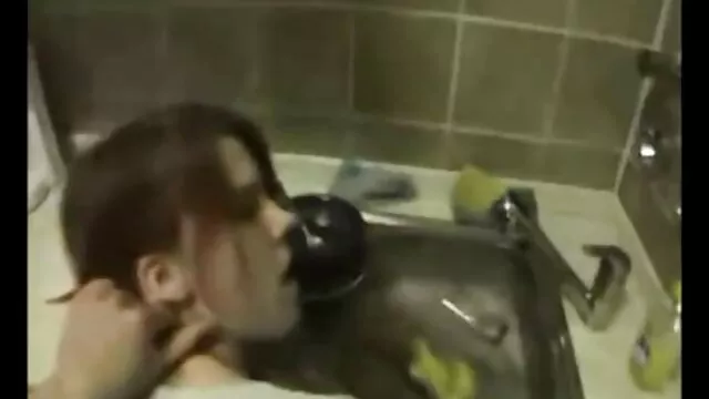 توضح سيكس اخوات مترجم قنبلة شقراء غزلي مهاراتها الشفوية