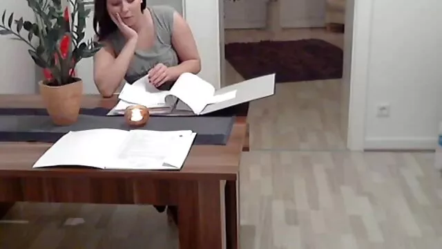 علاج الوجه Horndog سيكس اخوة مترجم GF بعد انتظار طويل