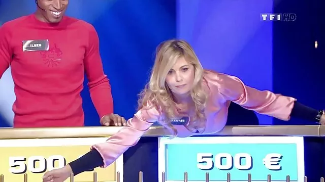 راكيل يحب Wanking Magical Penises - الحلب الخام سكي اخوات مترجم