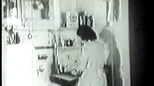 لطيف المثير يحصل بوسها امتدت من قبل الجار سكس اخوات محارم مترجم معلقة بشكل جيد.