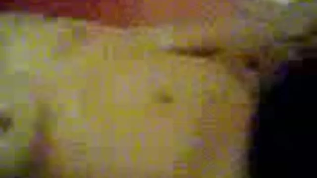 مدرب افلام سكس محارم اخوات اللياقة البدنية النمساوي جبهة مورو يمارس الجنس مع ثلاثة رجال