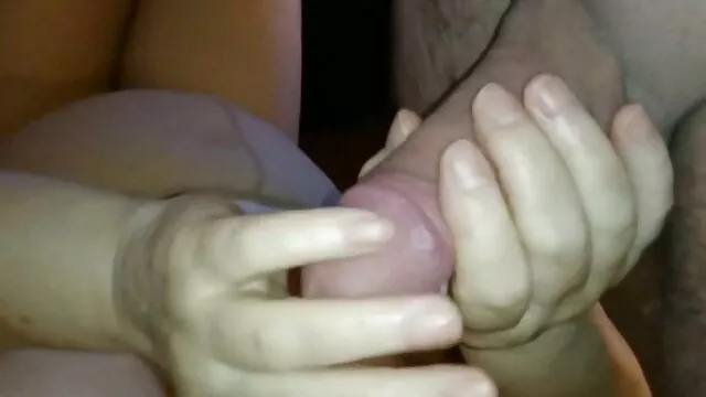 كلير كاستل تمارس الجنس الشرجي مع شخص غريب بينما يشاهد زوجها سكس اخوات مترجم