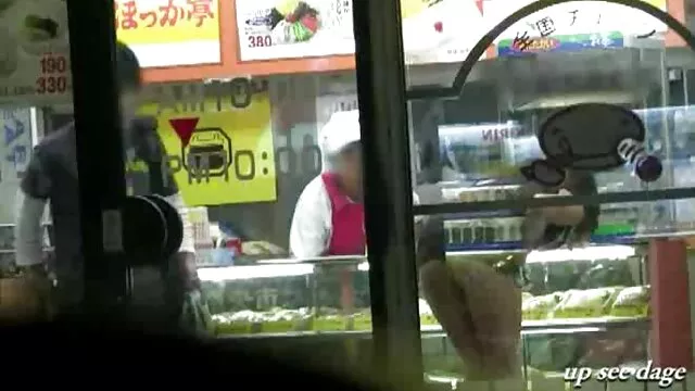 تتمتع الفتاة التايلاندية سكس اخوان مترجم بضرب الديك الأبيض
