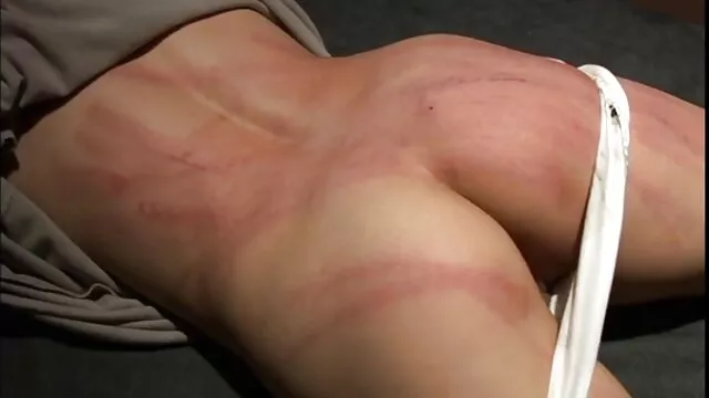 Alina Lopez تترك Lucky Masseuse يمارس الجنس سيكس اخوات مترجم مقابل مكافأة