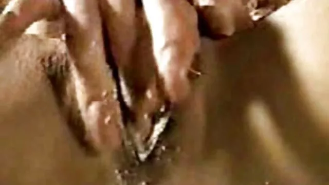 أودري بيتوني مزارع محترف سكس اخوات محارم مترجم وجشع!