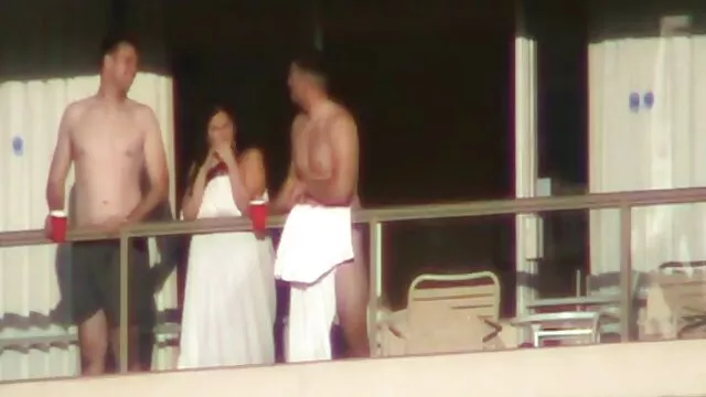 لطيفة الحمار مع سكس اخوان مترجم الحمار الرائعة تحصل مارس الجنس ببراعة