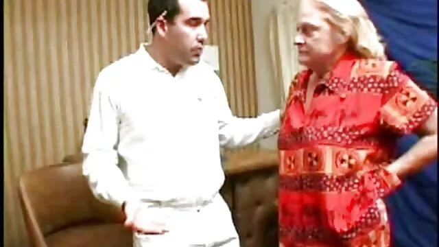 الحبيبة الشقراء أوليفيا تعطي رأسًا رائعًا افلام سكس محارم اخوات