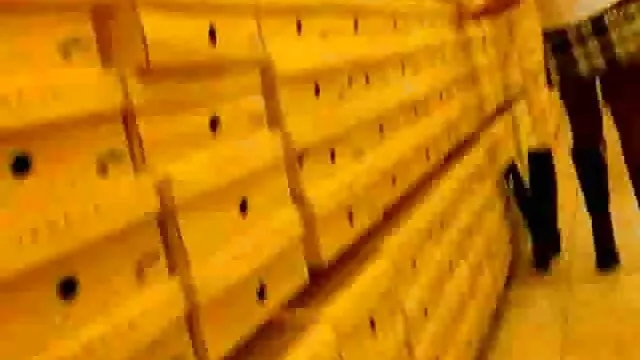 شاف ديو يحصل على سكس اخوات مترجم عربي كس دولي في براغ!