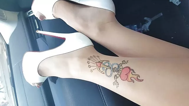 لن تخرج هكذا! سكس اخوات مترجم عربي